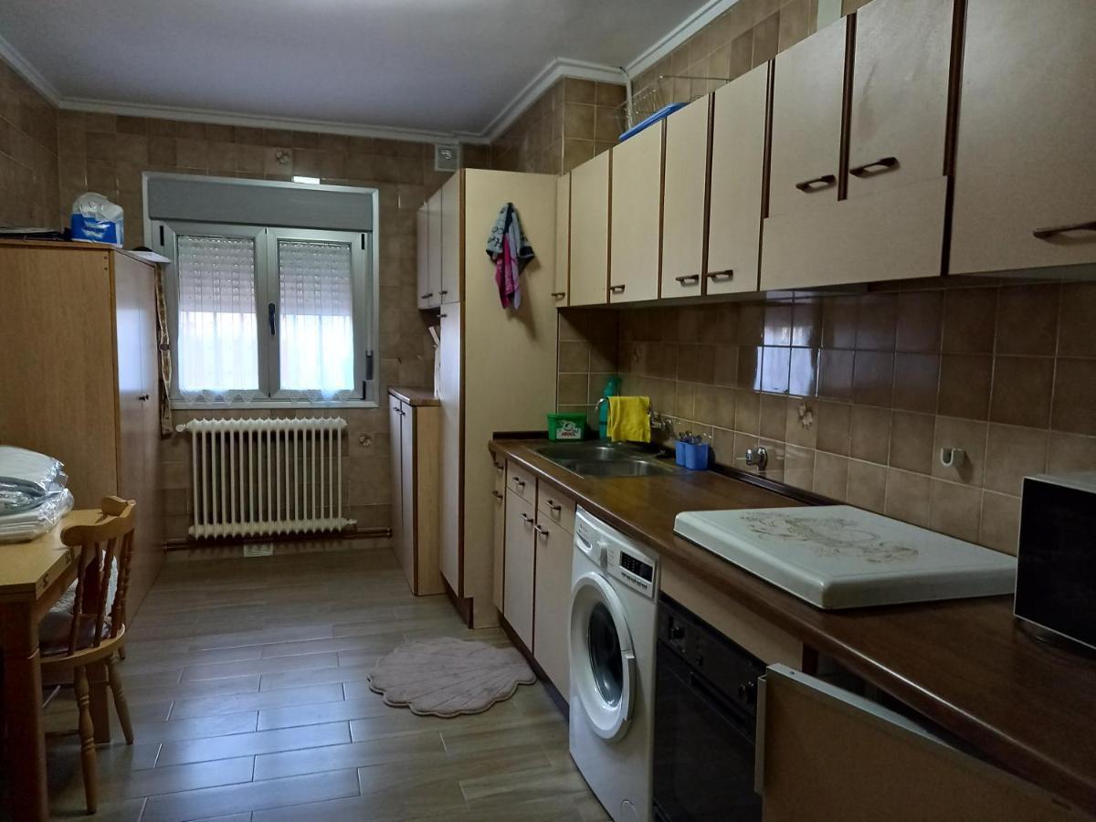 APARTAMENTO Pensión La Vía Láctea Frómista Exterior foto