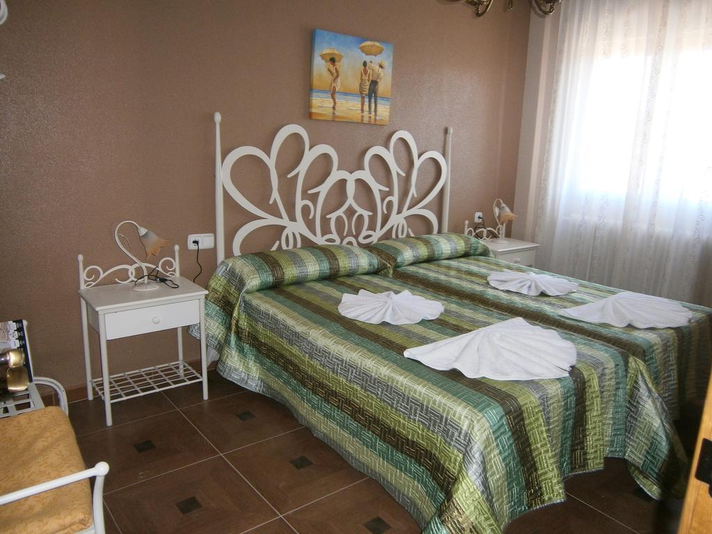 APARTAMENTO Pensión La Vía Láctea Frómista Quarto foto